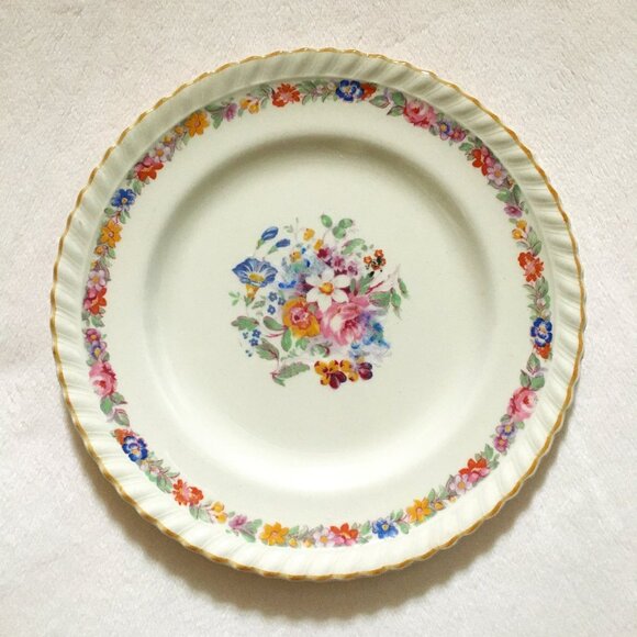 Vintage Old Staffordshire Johnson Bros England MARLOW Dessert Plate #5 - Picture 1 of 7